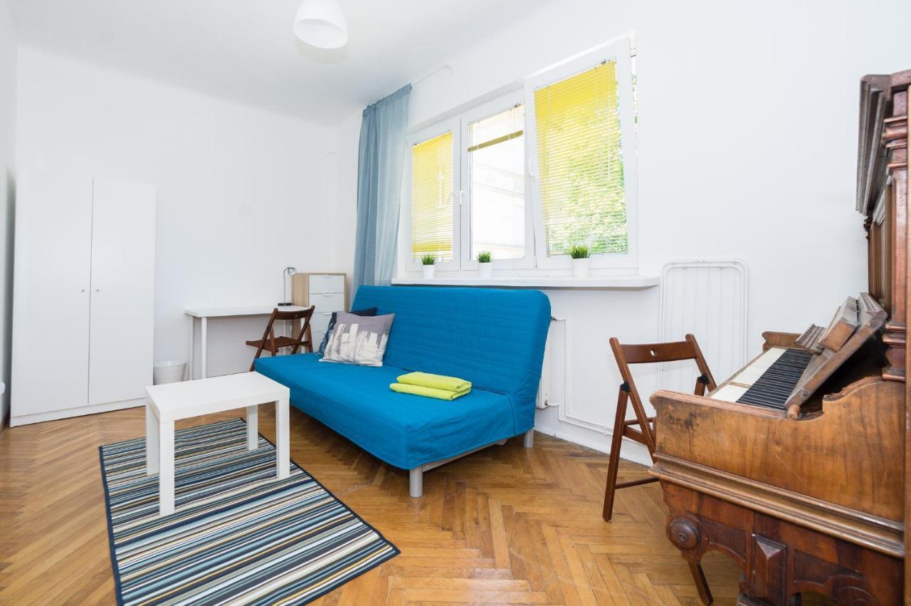 Uwh Hostel Gdansk Bagian luar foto
